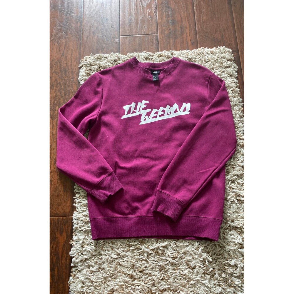 Purple H&M Sweatshirt “The Weekend”